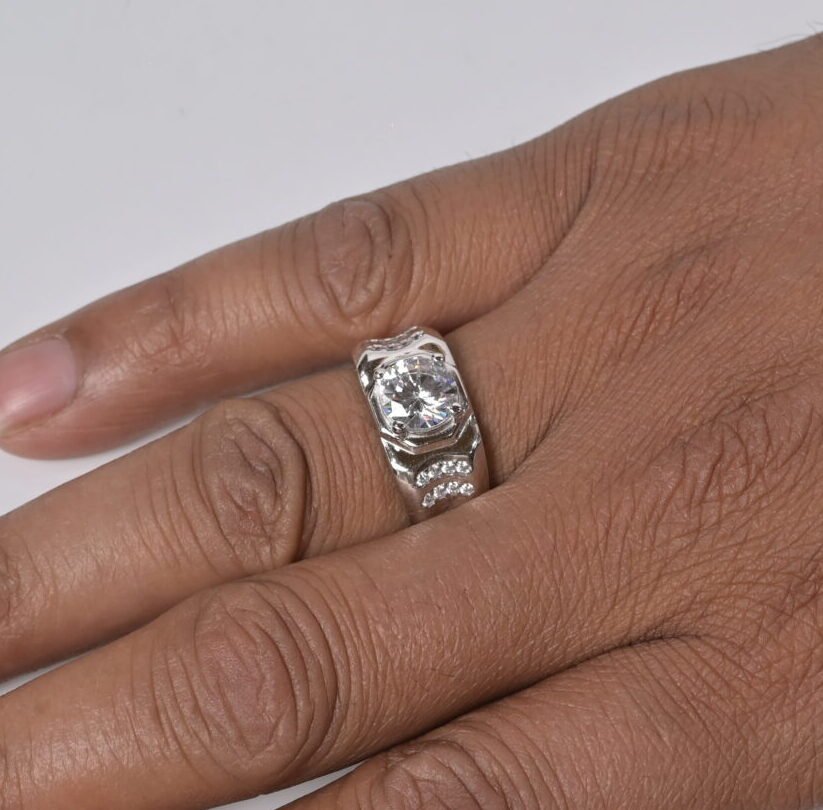 Regal Solitaire Men's Silver Ring