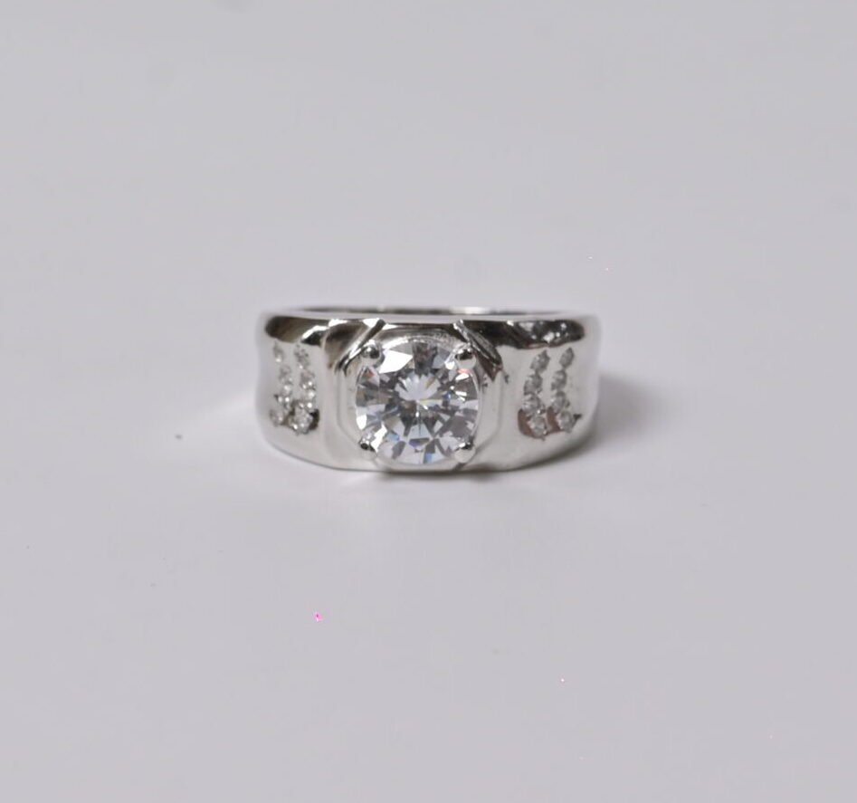 Regal Solitaire Men's Silver Ring